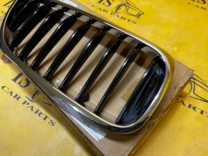 GRILL ATRAPA NERKA PRAWY PRAWA BMW 5 G30 G31 M-PAKIET SPORT NOWY OEM
