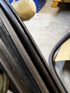 USZCZELKA DRZWI TYŁ TYLNYCH LEWA PRAWA CITROEN C4 GRAND PICASSO II EU