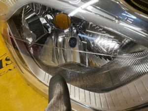 REFLEKTOR LAMPA PRZEDNIA PRZÓD PRAWY PRAWA DACIA DOKKER EU