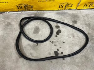 USZCZELKA BAGAŻNIKA KLAPY TYLNEJ TYŁ PORSCHE PANAMERA 970 I LIFT