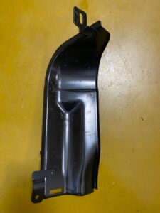 MOCOWANIE BLACHA WSPORNIK UCHWYT INFINITI Q50 Q70