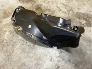 NADKOLE TYŁ PRAWE PRAWY DACIA LODGY LIFT 2022R