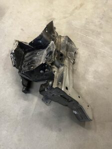 ĆWIARTKA PRAWY PRZÓD PODŁUŻNICA RENAULT ZOE I Z.E. ZE OE TEGNE