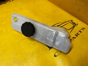 ZBIORNIK PŁYNU HAMULCOWEGO BOOSTER TESLA MODEL 3 PRZEDLIFT