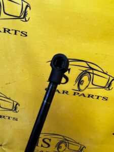 SIŁOWNIK TELESKOP OTWIERANIA MASKI BMW E92 M3