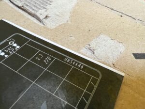 NAKLEJKA INFORMACYJNA CIŚNIENIE W OPONACH BMW Z4 ROADSTER F89 NOWA OEM