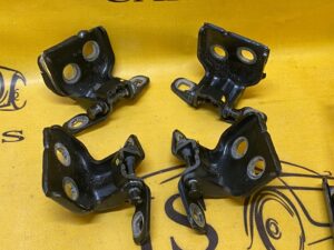 ZAWIAS DRZWI PRAWY LEWY PRZÓD TYŁ DACIA SANDERO II