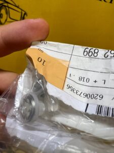 6 X MOCOWANIE EMBLEMATU TYŁ BMW Z1 5 E28 E34 3 E30 7 E23 E32 6 E24 8 E31