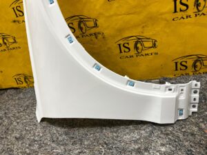 BŁOTNIK PRAWY PRZÓD GENESIS GV70 BIAŁY AKRYL