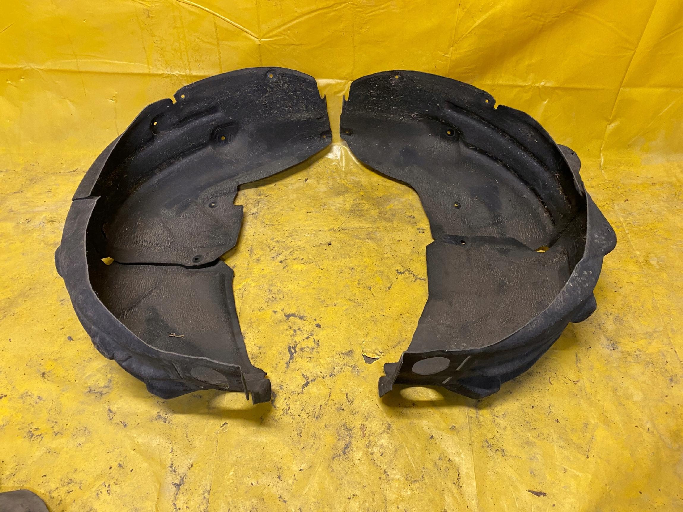 NADKOLE PRAWY TYŁ TYLNE RENAULT MEGANE IV KOMBI