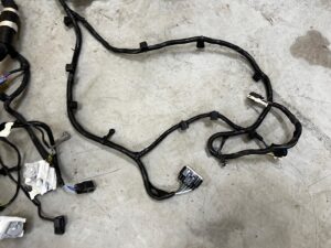 WIĄZKA INSTALACJA KOMORY SILNIKA FORD KUGA MK3