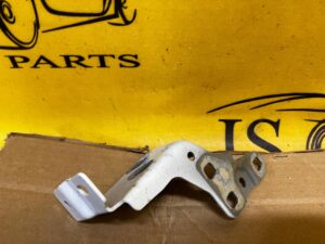 WSPORNIK MOCOWANIE BŁOTNIKA LEWY DACIA SANDERO III 2023R