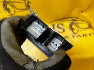 WYSTRZELONY MODUŁ STEROWNIK AIRBAG PODUSZEK POWIETRZNYCH FORD ESCAPE MK4