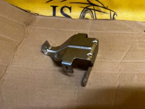 UCHWYT WSPORNIK MOCOWANIE BLACHA DACIA SANDERO III 2023R