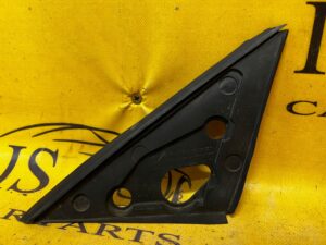 PROWADNICA OSŁONA SZYBY LEWA BMW E92 M3 7119067