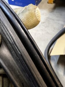 USZCZELKA DRZWI TYŁ TYLNYCH LEWA PRAWA CITROEN C4 GRAND PICASSO II EU