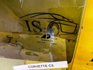 SZYBA DRZWI PRZÓD LEWA LEWY CHEVROLET CORVETTE C5 CABRIO 97-04