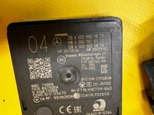 LEWY CZUJNIK RADAR SENSOR MARTWEGO POLA DISTRONIC MERCEDES C-KLASA W206