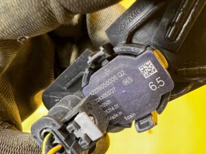 CZUJNIK PARKOWANIA PDC KOSZYK PRZÓD MERCEDES C KLASA W206 AMG