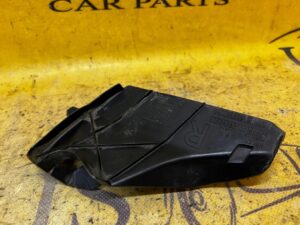 ZAŚLEPKA KRATKA ODRZUTNIK WODY ZDERZAKA PRZÓD PRAWA PORSCHE CAYENNE II 7P5