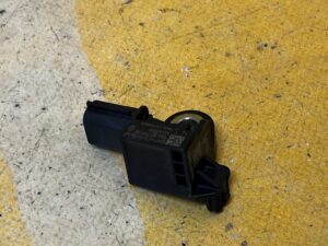 CZUJNIK SENSOR UDERZENIA UDERZENIOWY DACIA SANDERO III 3