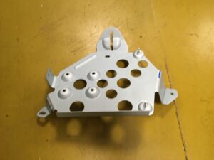 MOCOWANIE PODSTAWA STEROWNIKA MODUŁU INFINITI Q30