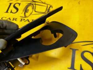 KLAPKA PORT ŁADOWANIA ODBLASK LAMPY TYŁ TYLNY LEWY TESLA MODEL 3 PRZEDLIFT