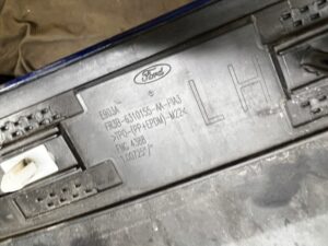 LISTWA NAKŁADKA PROGOWA PRÓG LEWA LEWY FORD FORD MUSTANG VI N6
