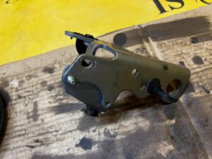 UCHWYT WSPORNIK MOCOWANIE BLACHA RENAULT 1.3 TCE