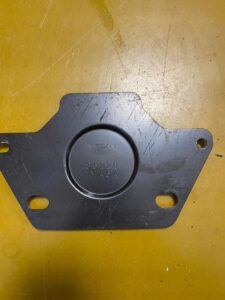 MOCOWANIE BLACHA WSPORNIK UCHWYT INFINITI Q50 Q70