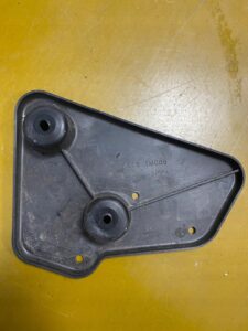 LEWA OSŁONA PODWOZIA ZAWIESZENIA INFINITI Q50