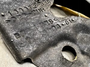 WYGŁUSZENIE MATA KOMORY SILNIKA LEWE LEWA BMW X5 F15 X6 F16