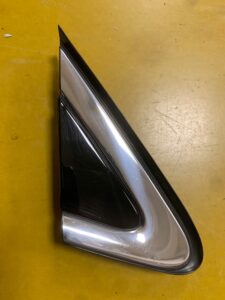 TRÓJKĄT BŁOTNIKA LUSTERKA CHROM KIA SORENTO III PR