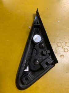 TRÓJKĄT BŁOTNIKA LUSTERKA CHROM KIA SORENTO III PR