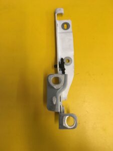 ZAWIAS MASKI CITROEN C3 DS3 PRAWY 9683552480