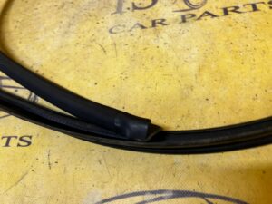 USZCZELKA KAROSERYJNA DACHU DACHOWA LEWA RENAULT ZOE I Z.E.