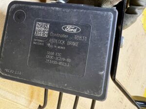 POMPA HAMULCOWA ABS FORD MUSTANG VI USA 3.7