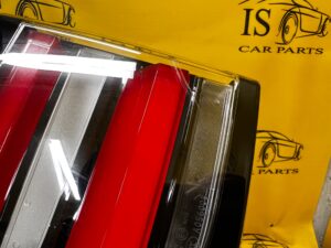 LAMPA LEWY TYŁ LAND ROVER L462 DISCOVERY V