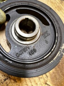 KOŁO PASOWE WAŁU KORBOWEGO RENAULT 0.9 TCE