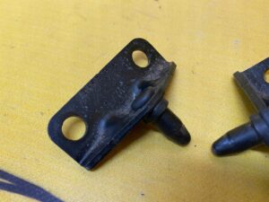 RYGIEL ZAMKA DRZWI ŁADOWNI TYŁ VW CRAFTER II MAN