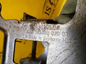 UCHWYT WSPORNIK TUNELU ŚRODKOWEGO PORSCHE CAYENNE II 7P5 LIFT 92A