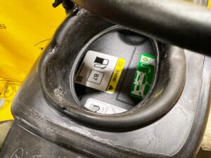 FORD KUGA III MK3 KLAPKA WLEWU PALIWA DIESEL CZARN