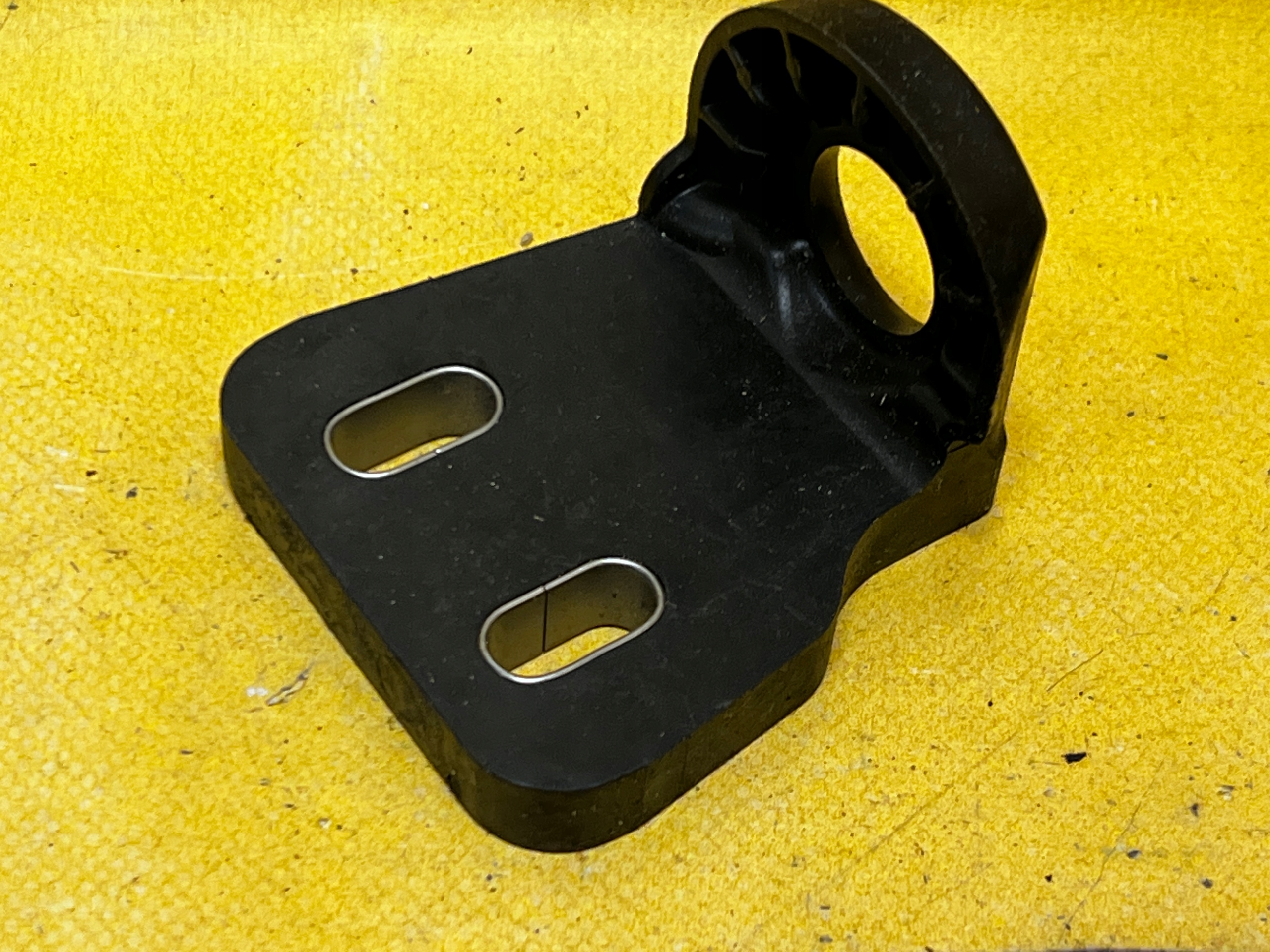 UCHWYT MOCOWANIE CHŁODNIC PRZÓD RENAULT MEGANE IV