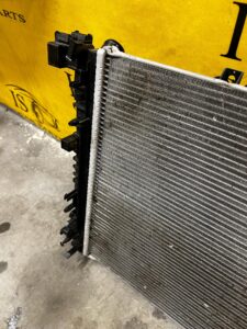 CHŁODNICA WODY KOMPLETNA DACIA SANDERO III 2023R 1.0 TCE LPG