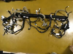 WIĄZKA INSTALACJA DESKI KOKPITU INFINITI Q70 HYBRYDA