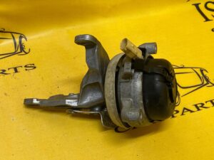 ŁAPA PODUSZKA SILNIKA AUDI A8 D5 4N0 3.0 TDI PRAWA