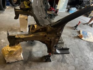 ĆWIARTKA PODŁUŻNICA SŁUPEK PRÓG LEWY PRZÓD RENAULT CAPTUR I 1