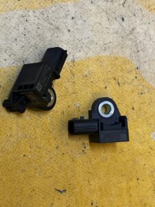 CZUJNIK SENSOR UDERZENIA UDERZENIOWY DACIA SANDERO III 3