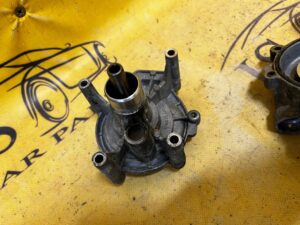 POMPA WODY Z OBUDOWĄ AUDI A8 D4 4.0 TFSI LIFT