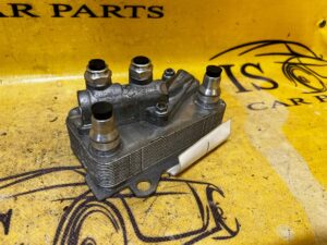 CHŁODNICA CHŁODNICZKA OLEJU MERCEDES W205 W213